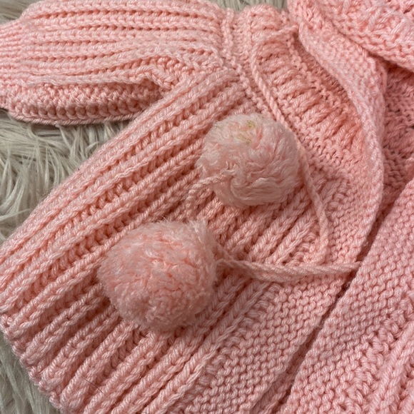 Beautiful Handmade Sweater - Picture 5 of 9